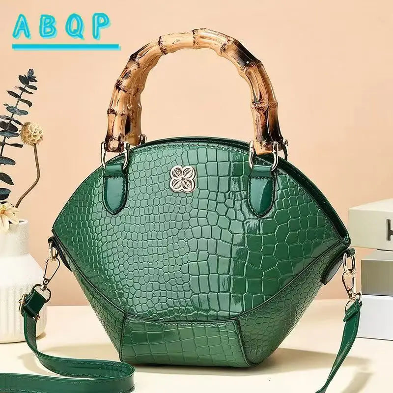 New Women's Handbag Fashionable and Personalized Women's Shoulder Bag PU Casual Women's Bag High Quality and Large Capacity