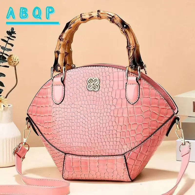 New Women's Handbag Fashionable and Personalized Women's Shoulder Bag PU Casual Women's Bag High Quality and Large Capacity